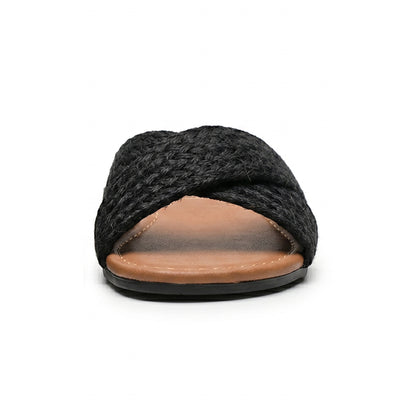 Nomad Slippers in Black